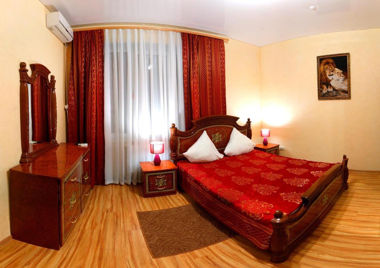 De Luxe Hotel Кмилник Екстериор снимка